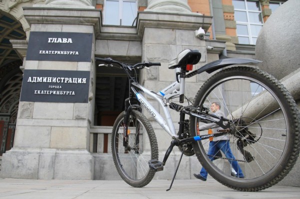 Городские власти примут принципиальное решение о судьбе велодорожек в Екатеринбурге Городские власти примут принципиальное решение о судьбе велодорожек в Екатеринбурге