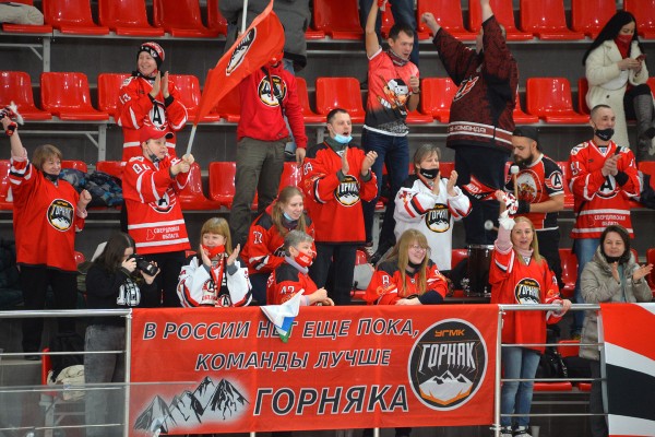 «Горняк-УГМК» одержал третью подряд победу над «Металлургом» «Горняк-УГМК» одержал третью подряд победу над «Металлургом»