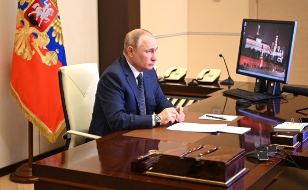 Владимир Путин подписал закон о праве Правительства и регионов продлевать сроки уплаты налогов Владимир Путин подписал закон о праве Правительства и регионов продлевать сроки уплаты налогов