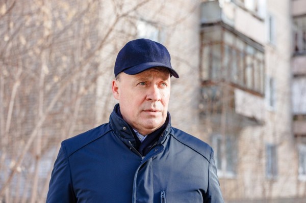 Алексей Орлов поздравил работников ЖКХ и БОН с профессиональным праздником