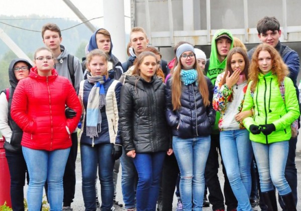 Школьники Екатеринбурга за год посетили 10 тысяч мероприятий антитеррористической направленности