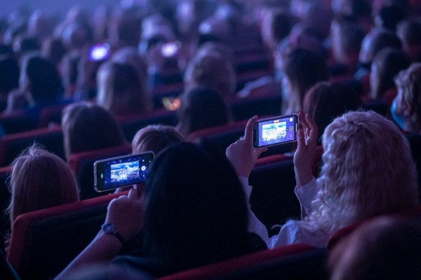 От наивного искусства до звёзд: чем удивит программа ближайших выходных?