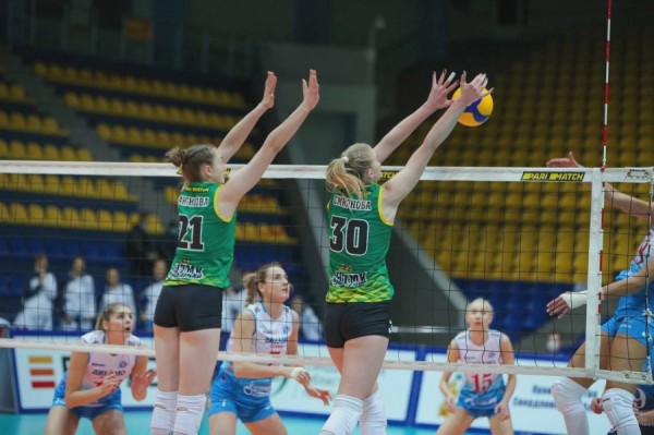 Волейбол: &laquo;Уралочка-НТМК&raquo; уступила московскому &laquo;Динамо&raquo;