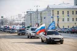 По зову сердца: екатеринбуржцы поддержали Вооружённые силы России автопробегом